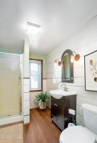 33 Kingsboro Avenue Gloversville NY 12078