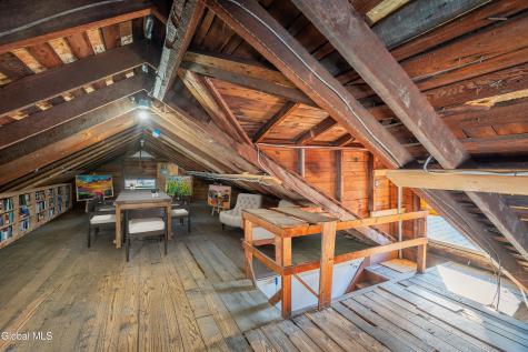 33 Kingsboro Avenue Gloversville NY 12078