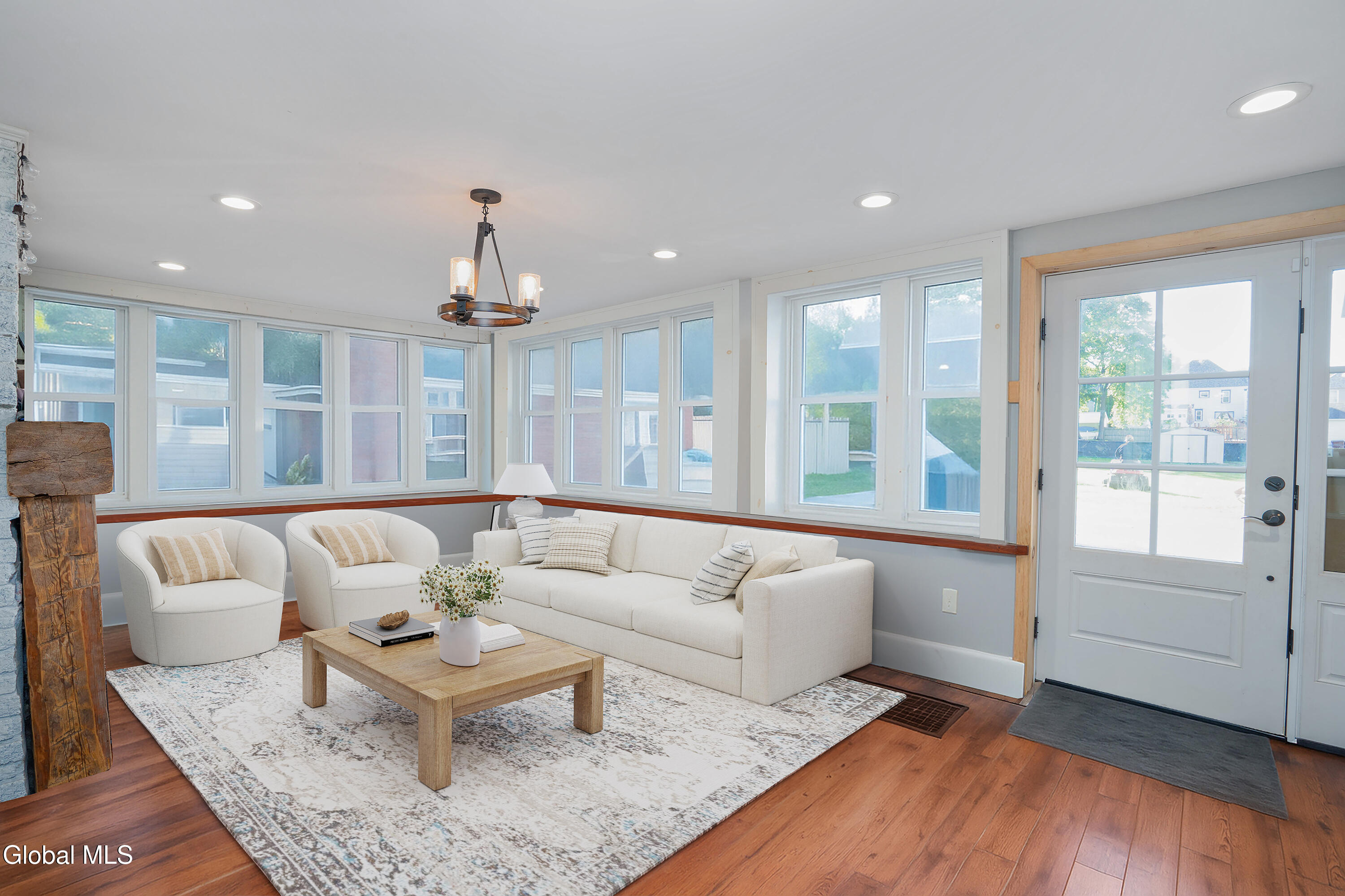 33 Kingsboro Avenue Gloversville NY 12078
