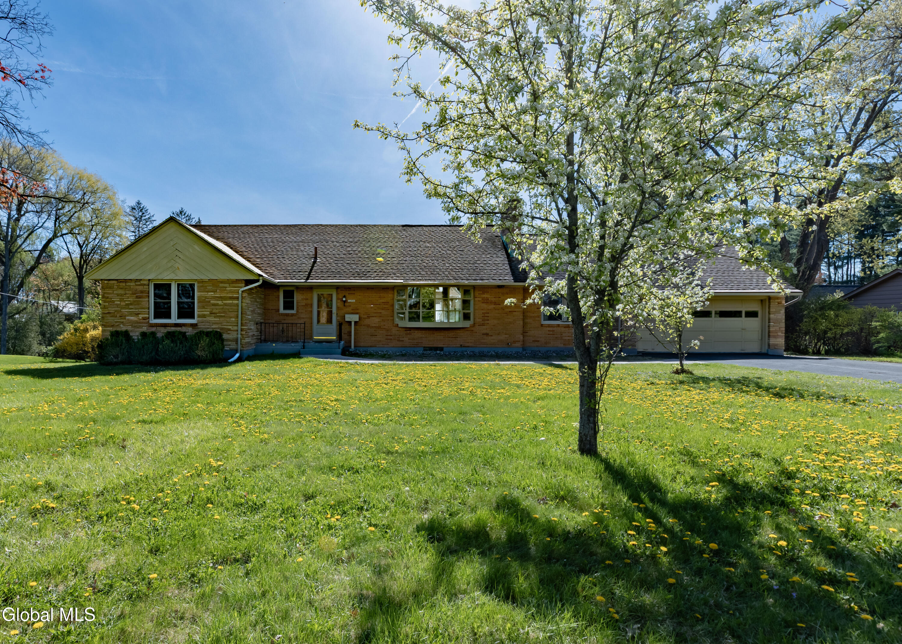 1258 Hawthorn Road Niskayuna NY 12309