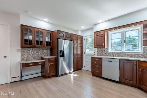 1258 Hawthorn Road Niskayuna NY 12309