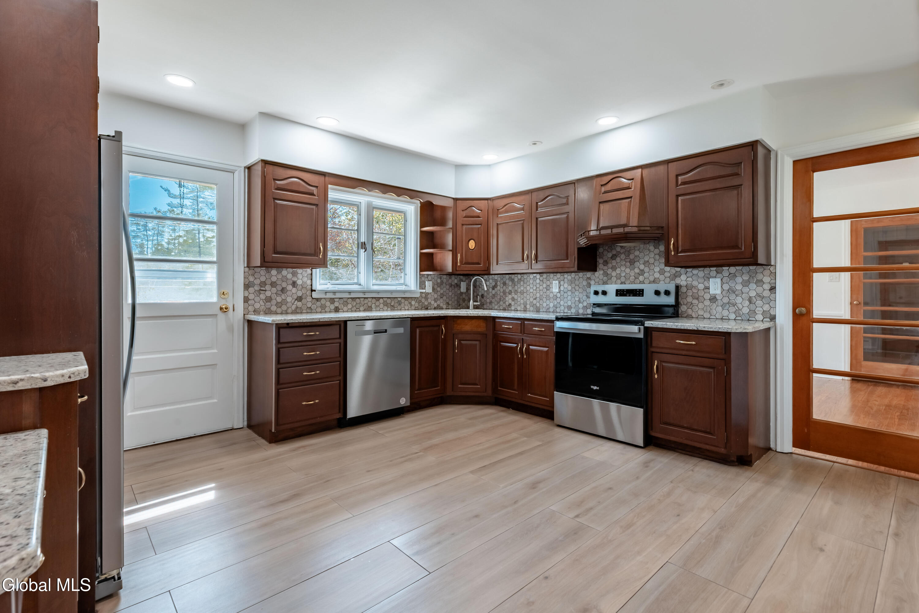 1258 Hawthorn Road Niskayuna NY 12309