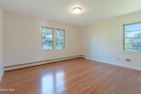 1258 Hawthorn Road Niskayuna NY 12309