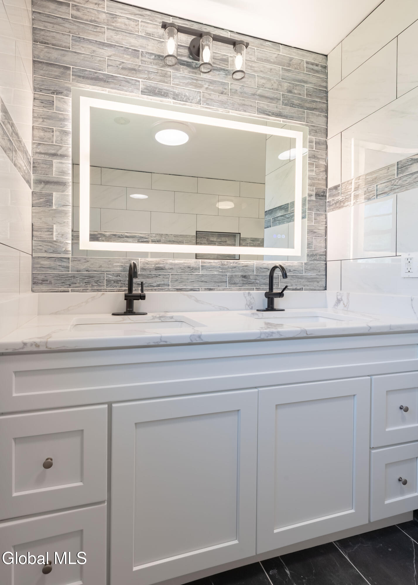 1258 Hawthorn Road Niskayuna NY 12309