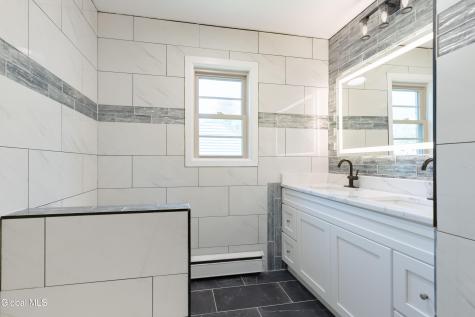 1258 Hawthorn Road Niskayuna NY 12309