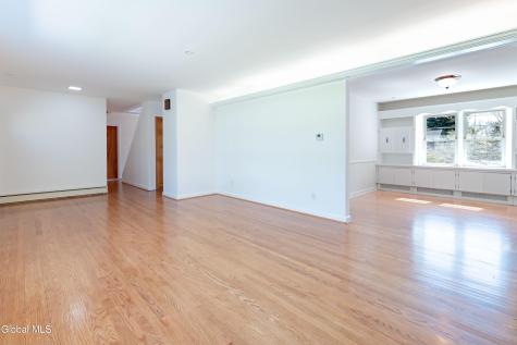1258 Hawthorn Road Niskayuna NY 12309