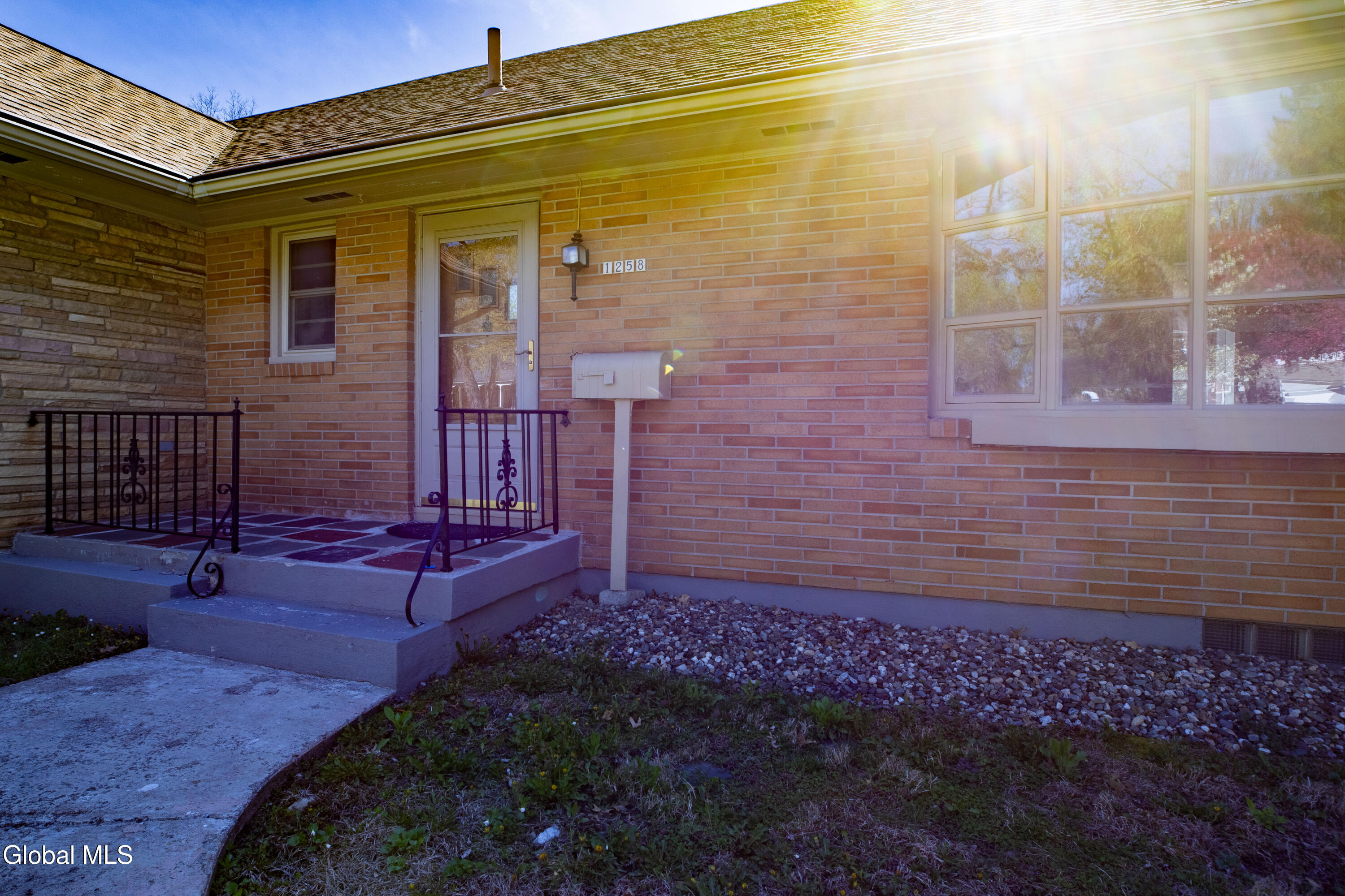 1258 Hawthorn Road Niskayuna NY 12309