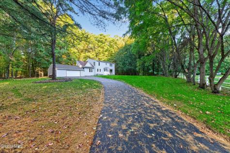 13 Walsh Lane Clifton Park NY 12065