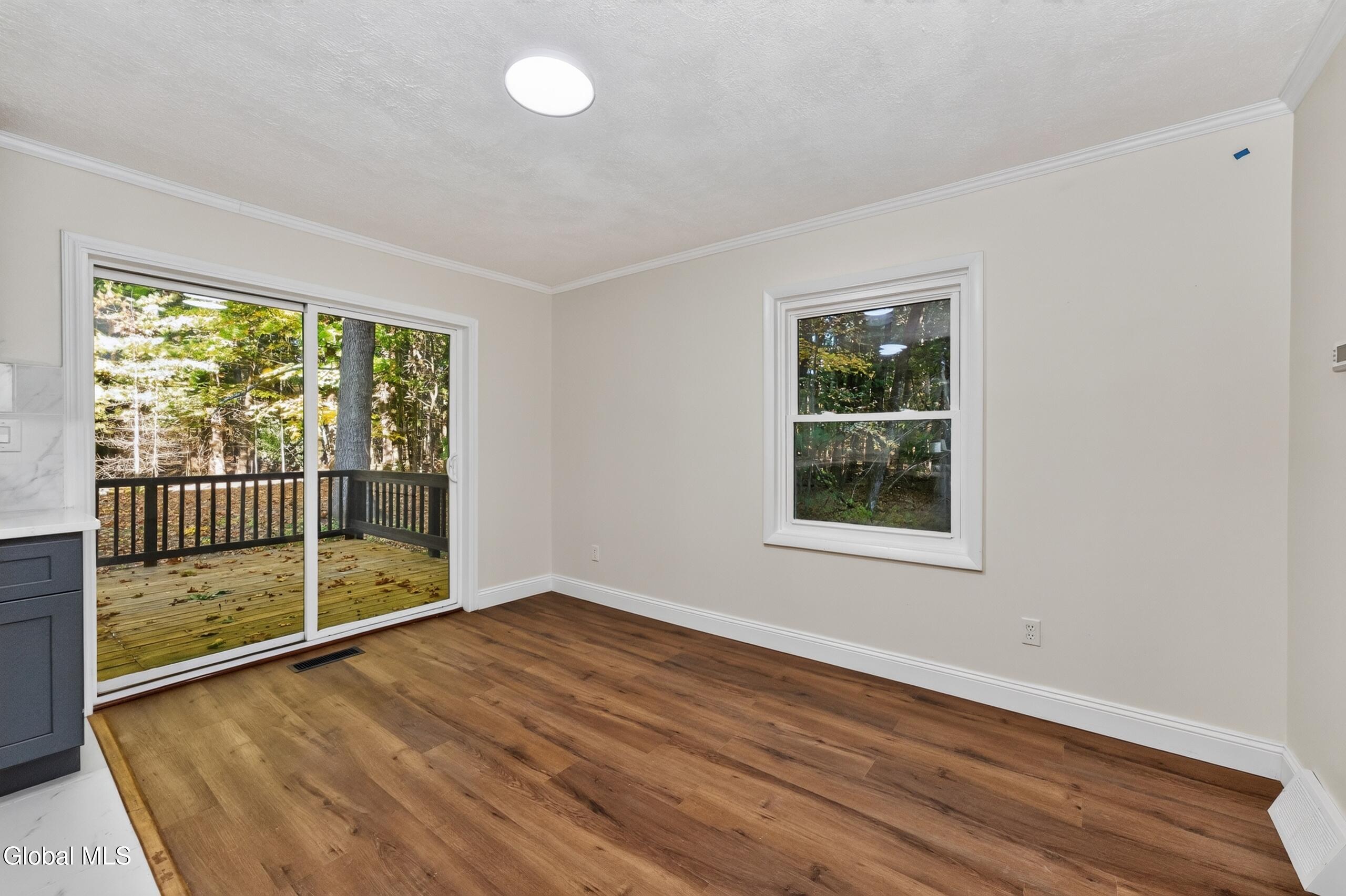 13 Walsh Lane Clifton Park NY 12065