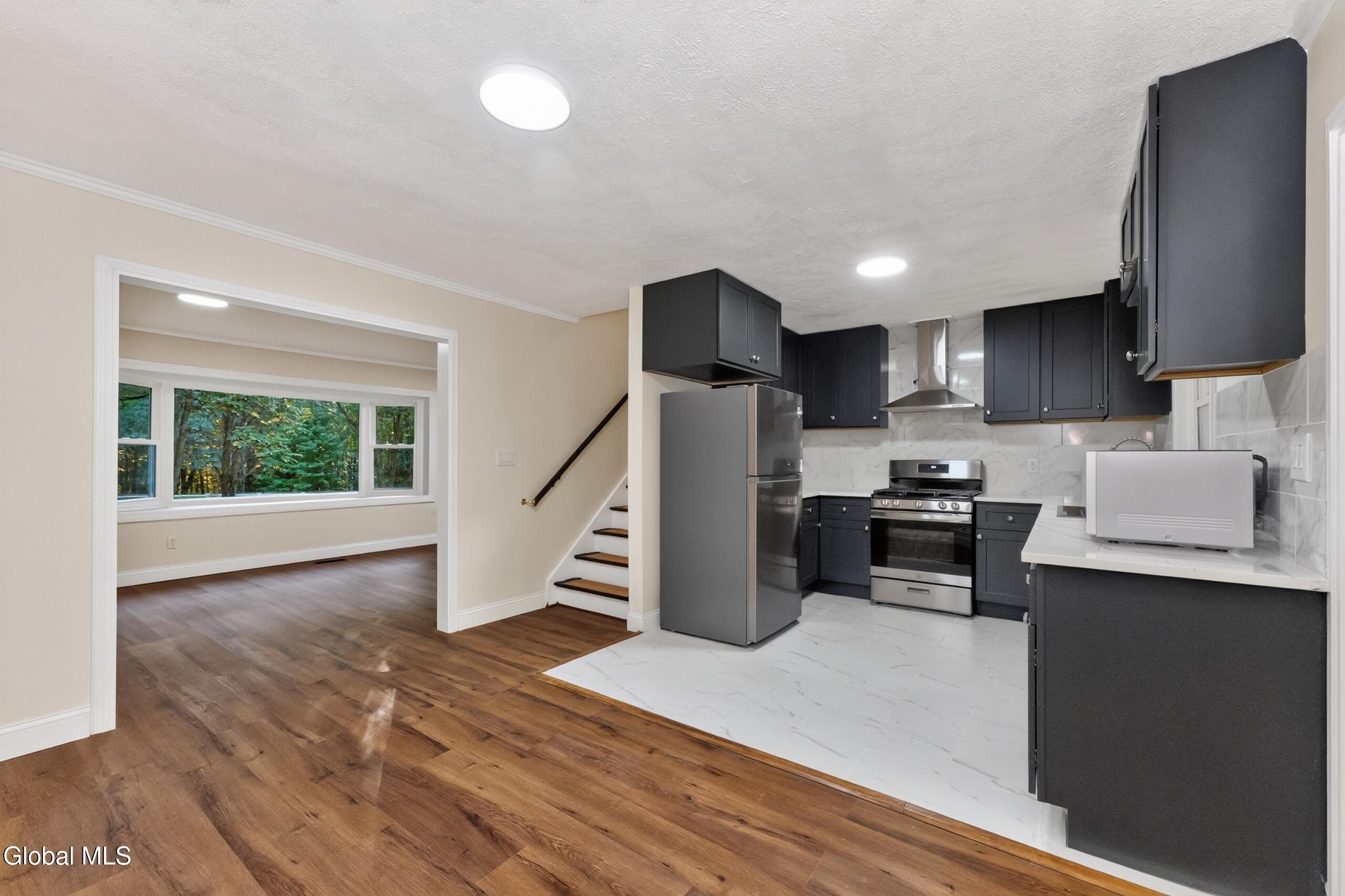 13 Walsh Lane Clifton Park NY 12065