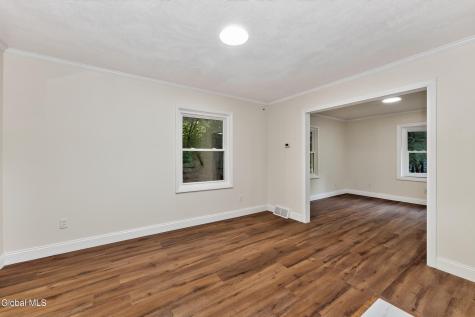 13 Walsh Lane Clifton Park NY 12065