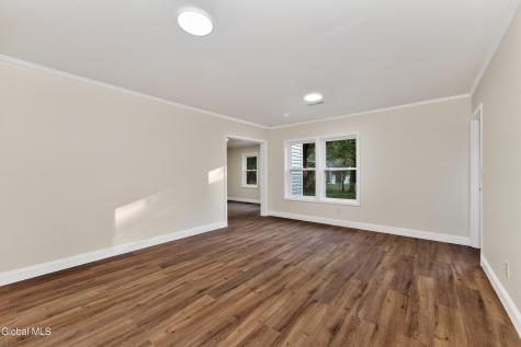 13 Walsh Lane Clifton Park NY 12065