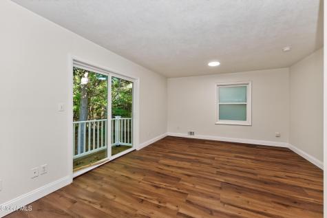 13 Walsh Lane Clifton Park NY 12065