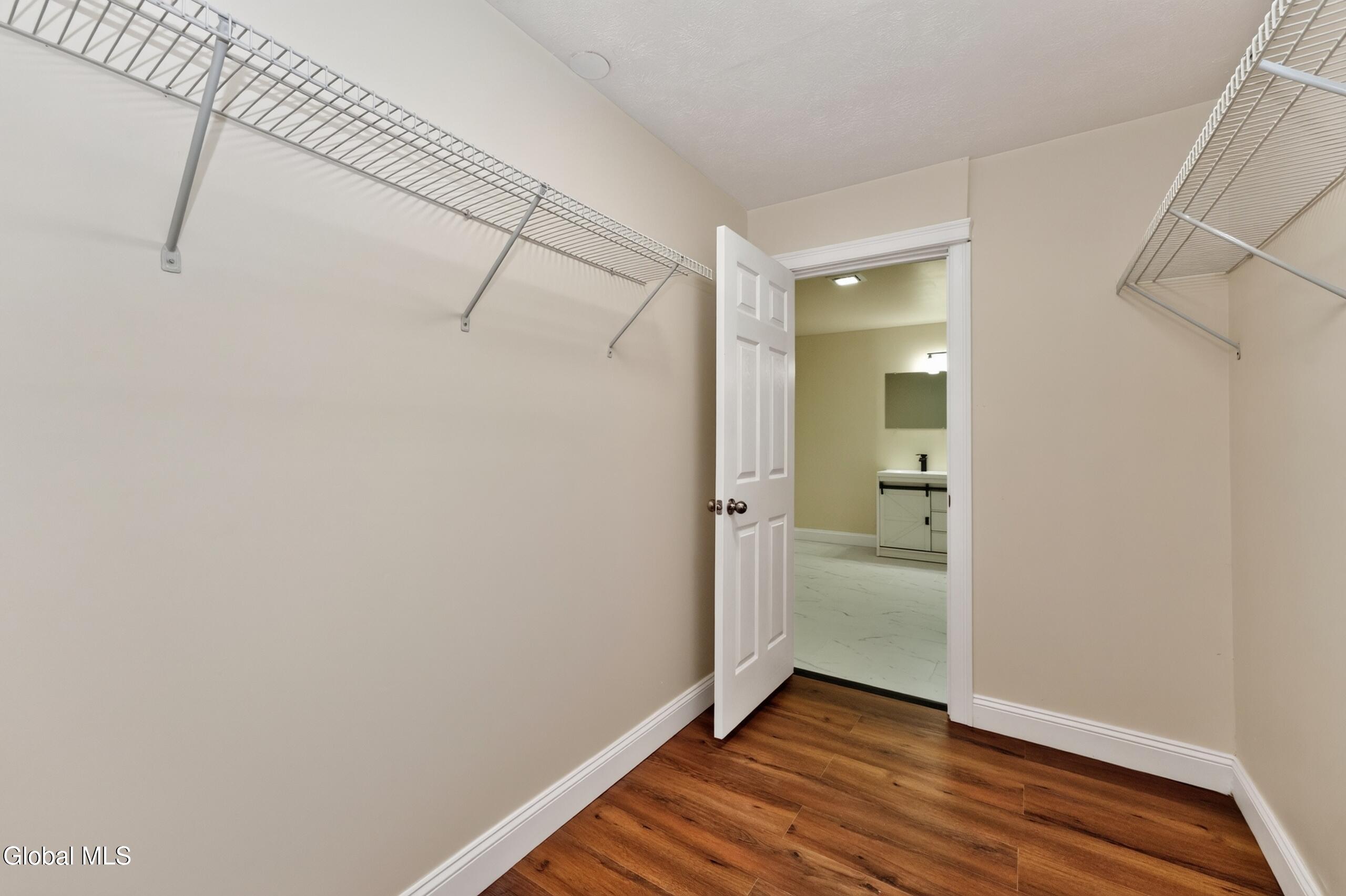 13 Walsh Lane Clifton Park NY 12065