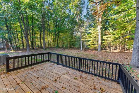 13 Walsh Lane Clifton Park NY 12065