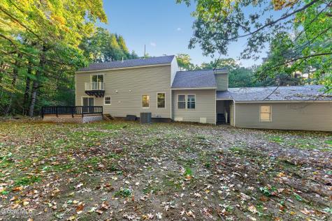 13 Walsh Lane Clifton Park NY 12065