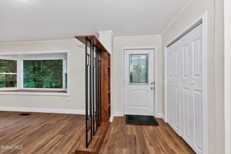 13 Walsh Lane Clifton Park NY 12065