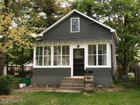 22 Pinehurst Road Albany NY 12205