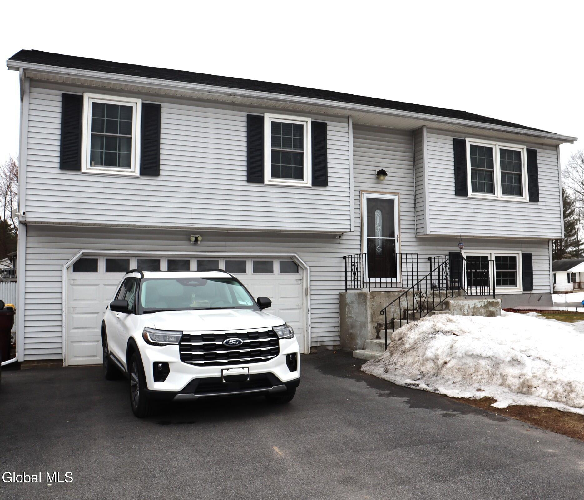 2 Moonglow Road Gansevoort NY 12831