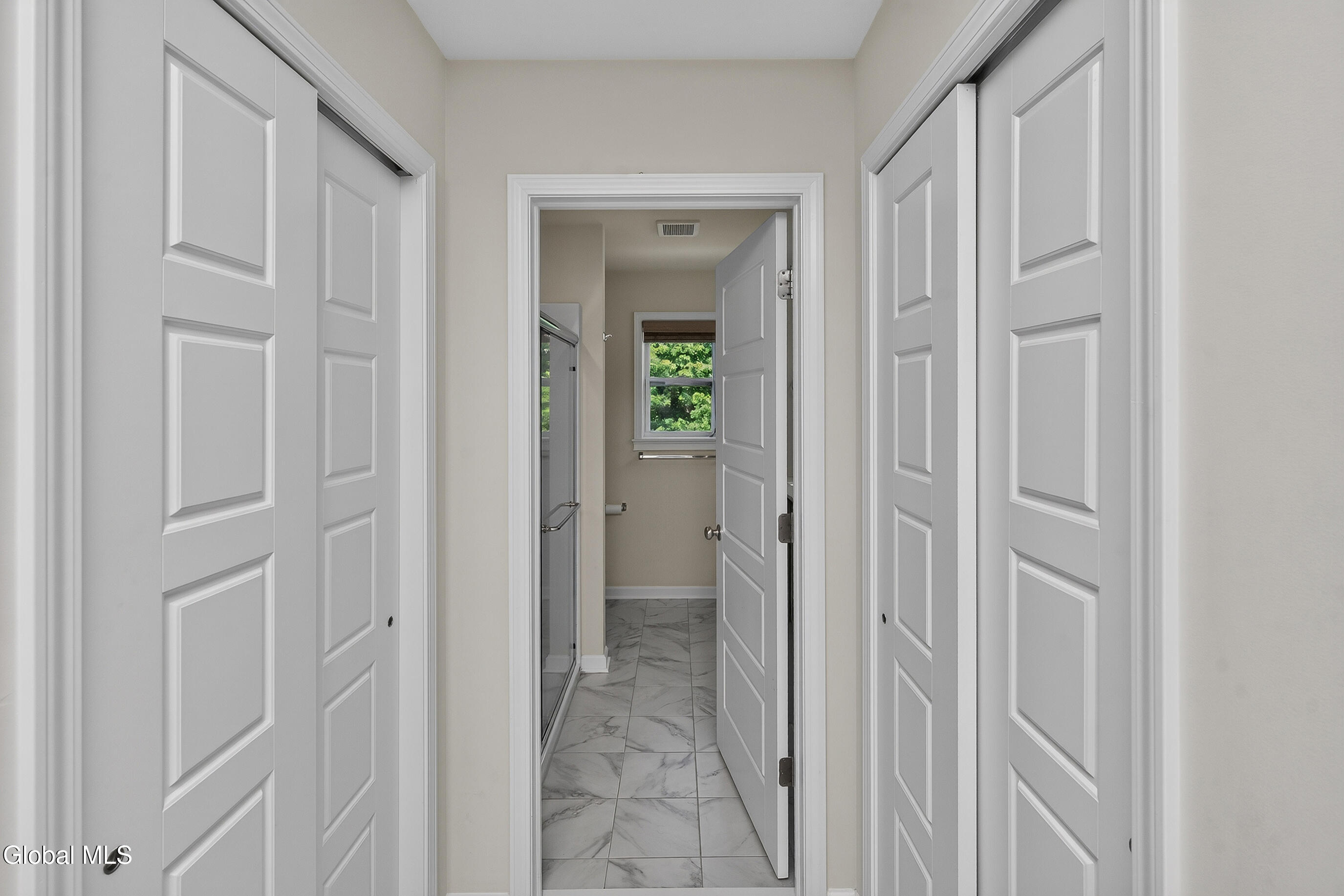 38 Wyatts Circle East Greenbush NY 12144