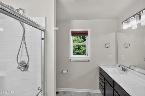 38 Wyatts Circle East Greenbush NY 12144