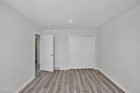 38 Wyatts Circle East Greenbush NY 12144