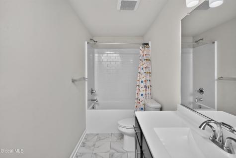 38 Wyatts Circle East Greenbush NY 12144
