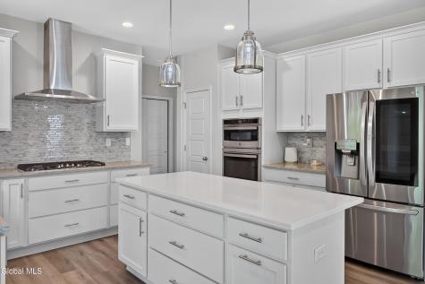 38 Wyatts Circle East Greenbush NY 12144