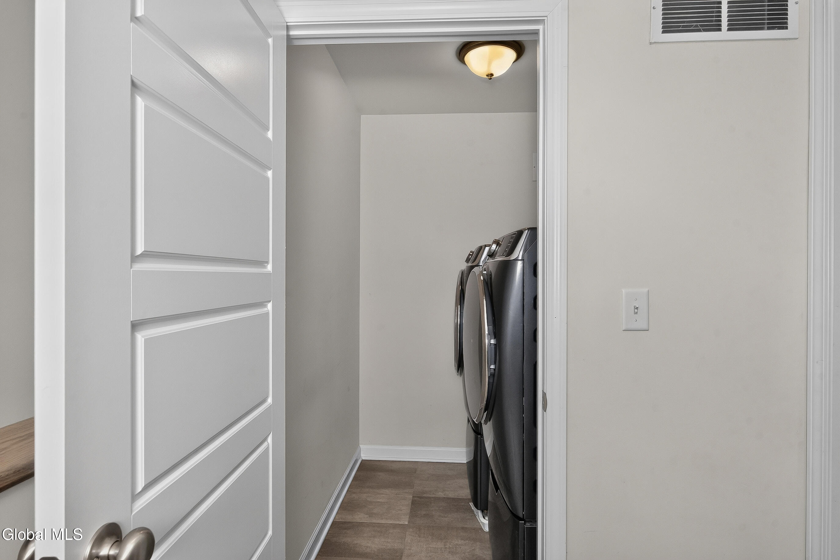38 Wyatts Circle East Greenbush NY 12144