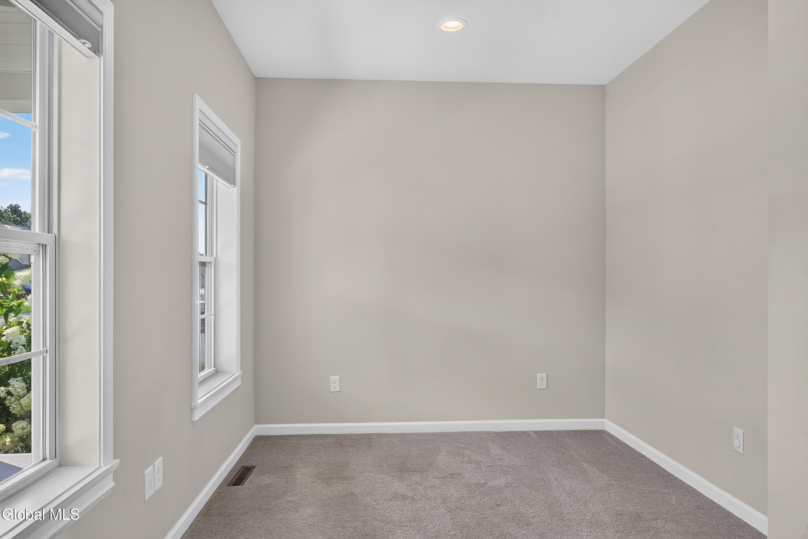 38 Wyatts Circle East Greenbush NY 12144