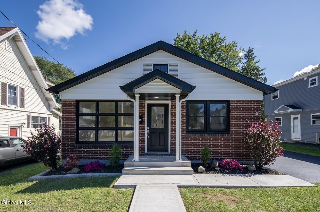 7 Delafield Drive Colonie NY 12205