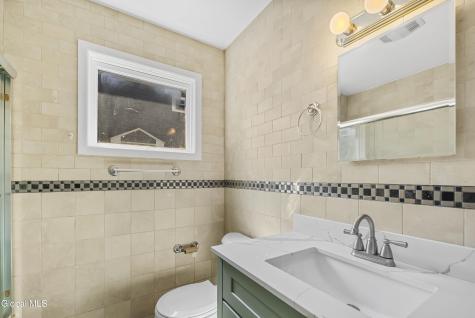 7 Delafield Drive Colonie NY 12205
