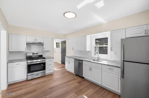 7 Delafield Drive Colonie NY 12205
