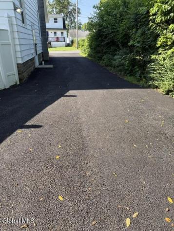 61 Woodlawn Road Colonie NY 12110