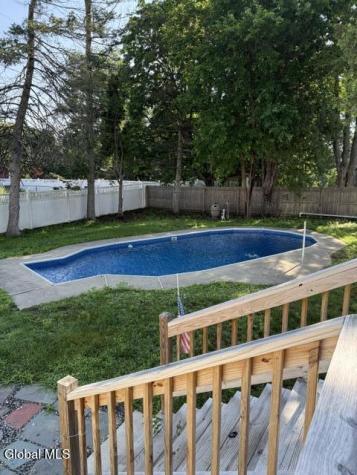 61 Woodlawn Road Colonie NY 12110