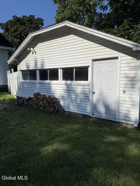 61 Woodlawn Road Colonie NY 12110