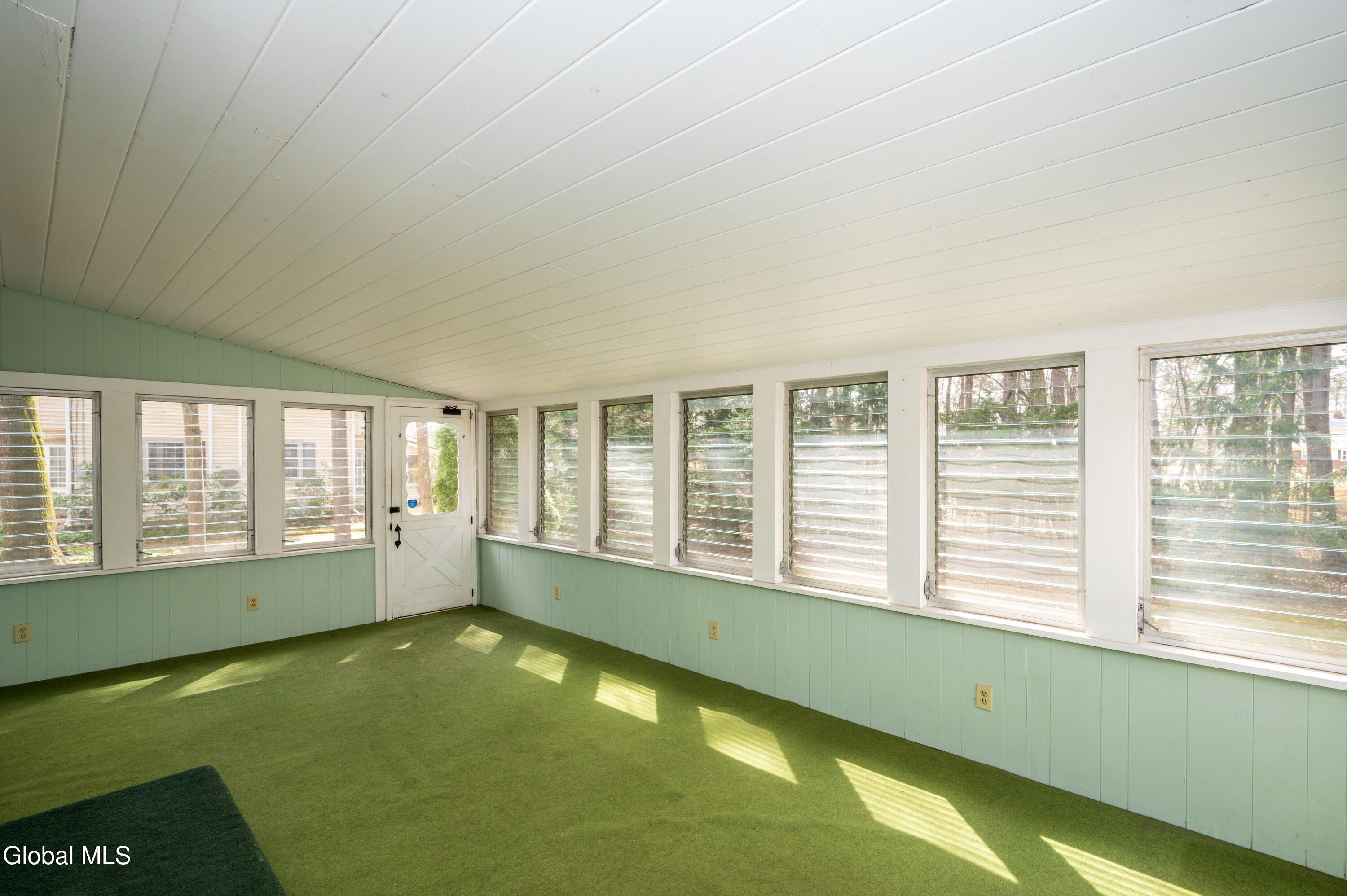 33 Casablanca Court Clifton Park NY 12065
