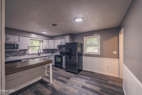 259 Reidel Road Amsterdam NY 12010