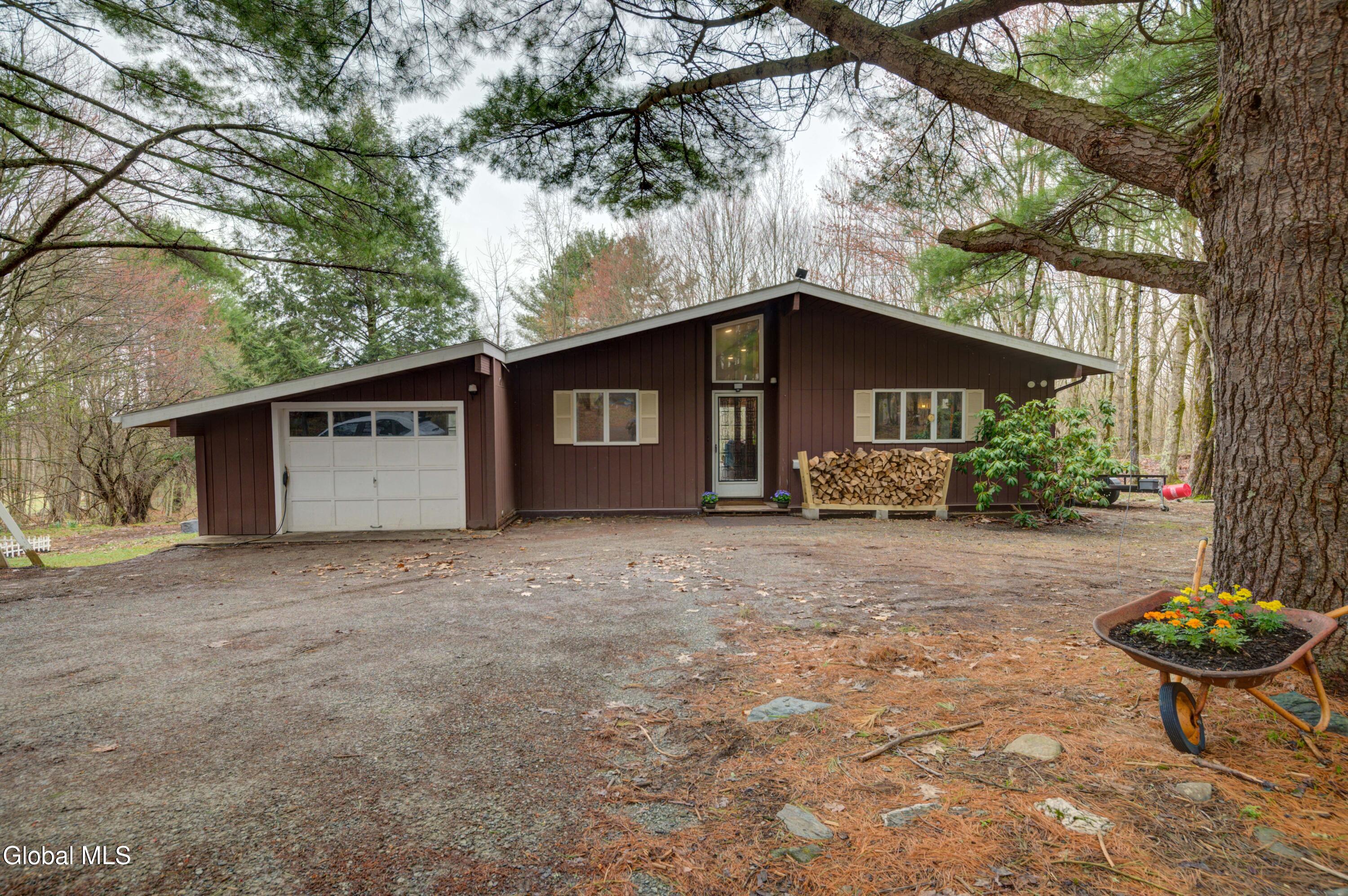 421 Potter Hill Road Petersburgh NY 12138