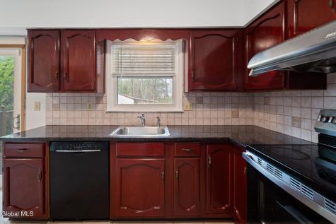 5113 Foxwood Drive Schenectady NY 12303