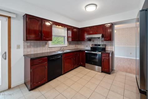 5113 Foxwood Drive Schenectady NY 12303