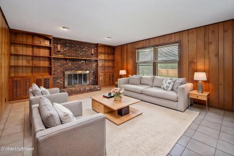5113 Foxwood Drive Schenectady NY 12303