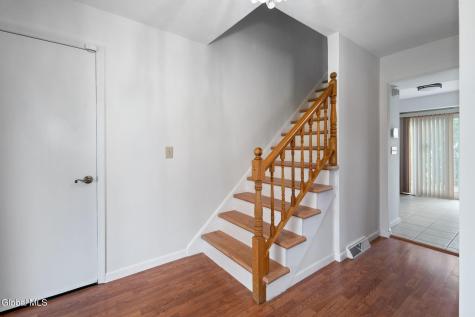 5113 Foxwood Drive Schenectady NY 12303