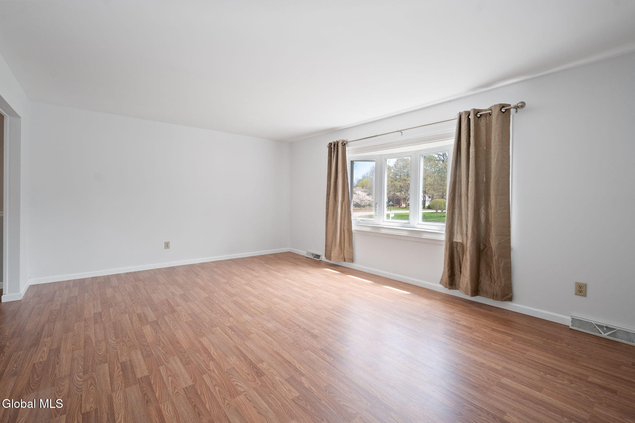 5113 Foxwood Drive Schenectady NY 12303