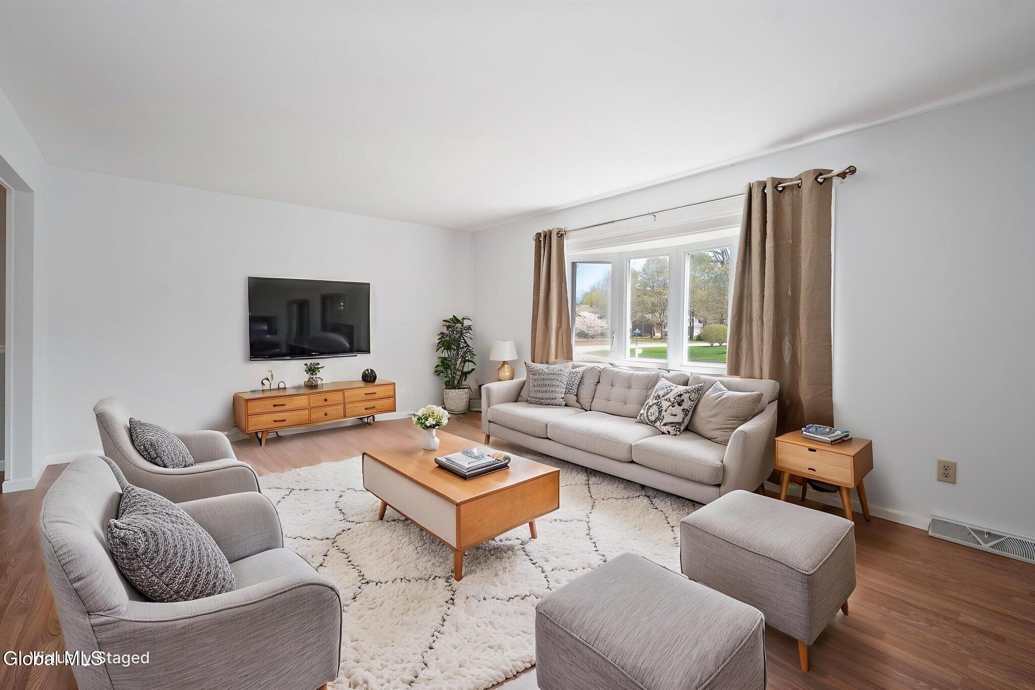 5113 Foxwood Drive Schenectady NY 12303