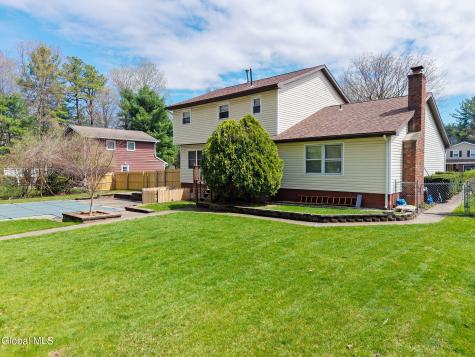 5113 Foxwood Drive Schenectady NY 12303