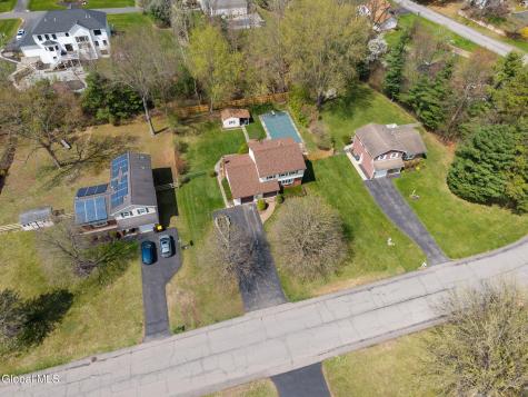 5113 Foxwood Drive Schenectady NY 12303