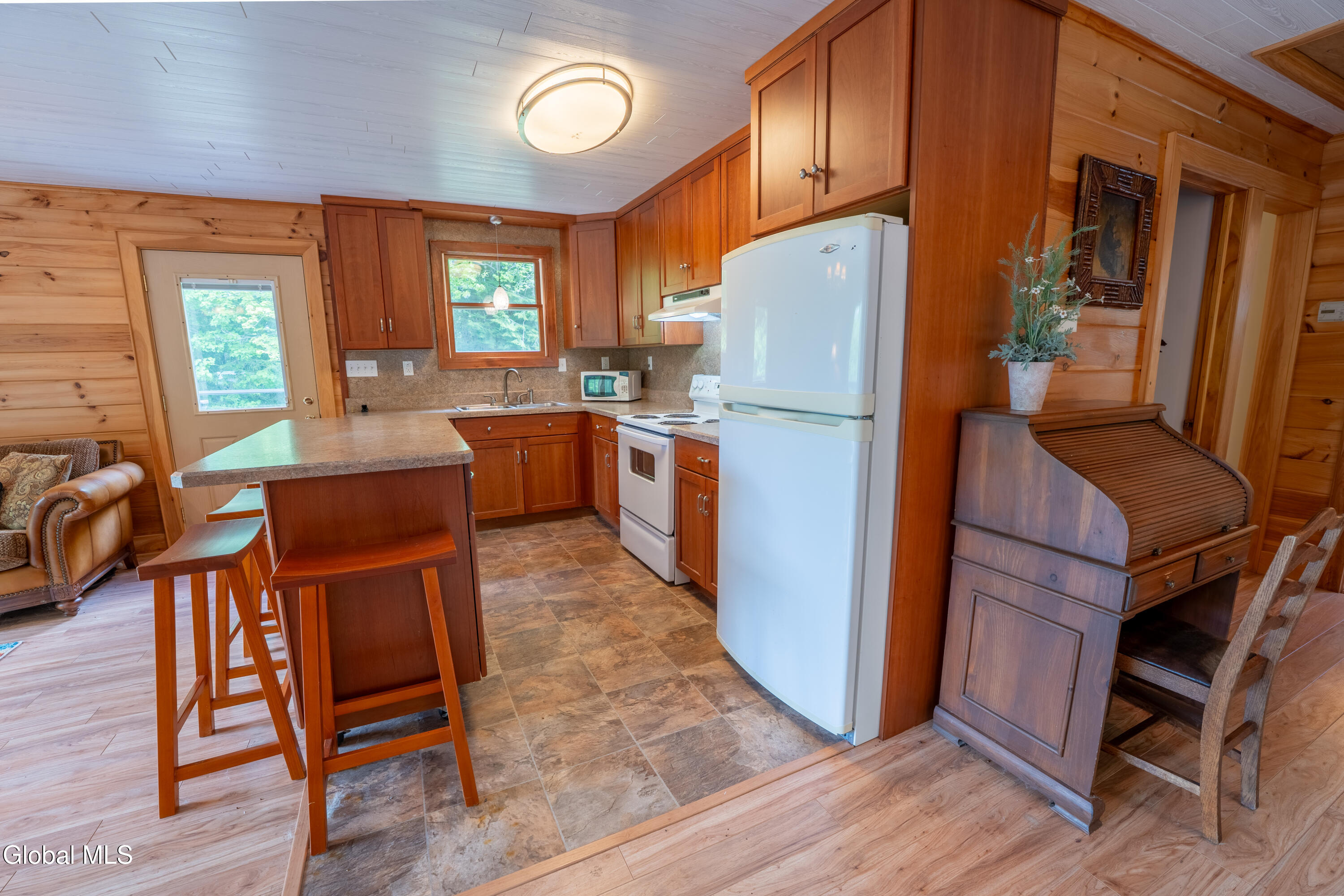 204 Gutha Road Gloversville NY 12078