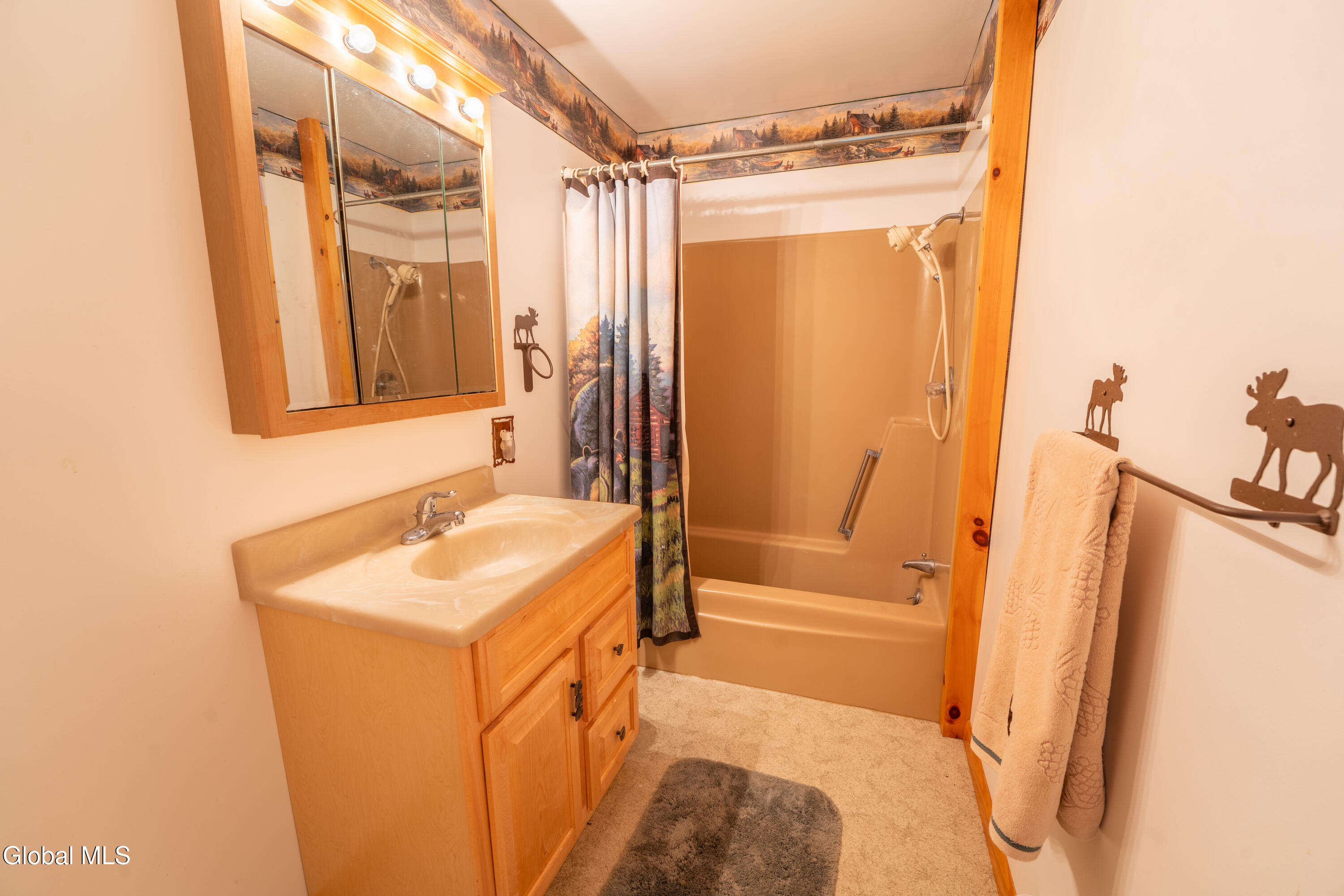 204 Gutha Road Gloversville NY 12078