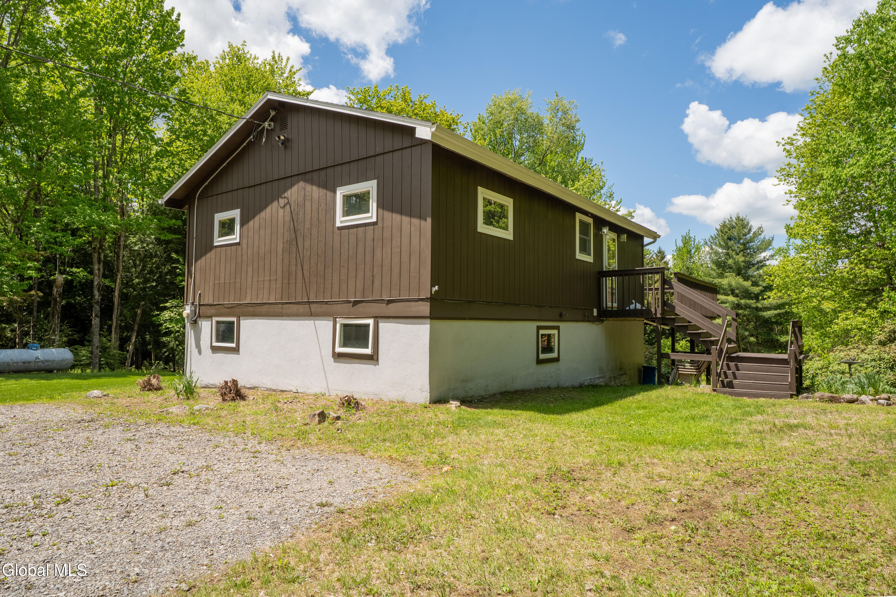204 Gutha Road Gloversville NY 12078